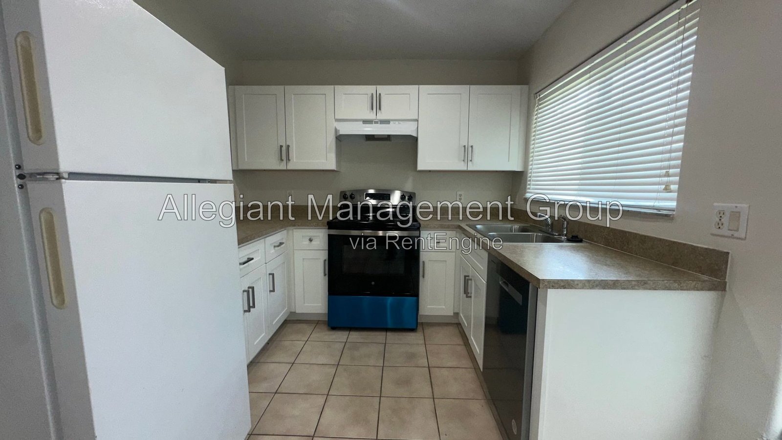 ***Limited-Time Leasing Offer*** 3/2 Condo in the Osprey Cove Subdivision with a view of the pool! property image