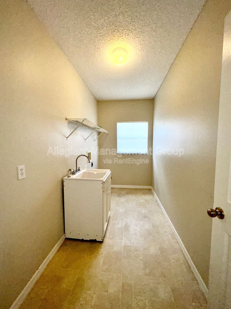 Spacious 4/2.5 Two Story Home For Rent In Poinciana property image