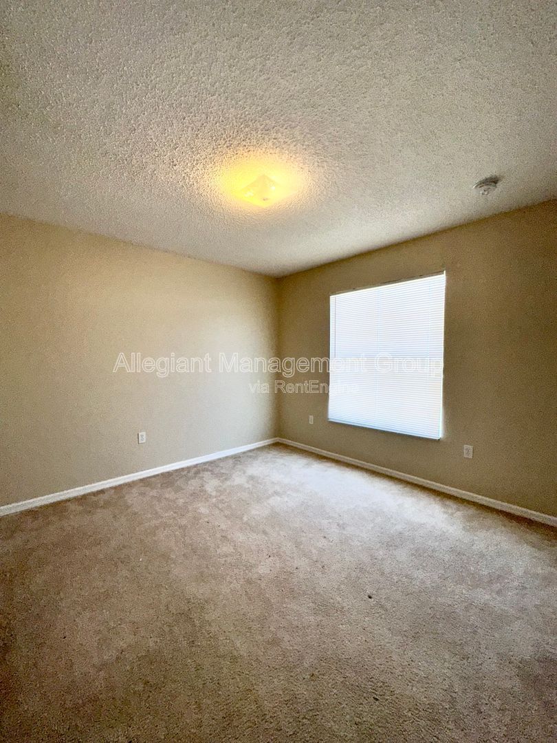 Spacious 4/2.5 Two Story Home For Rent In Poinciana property image