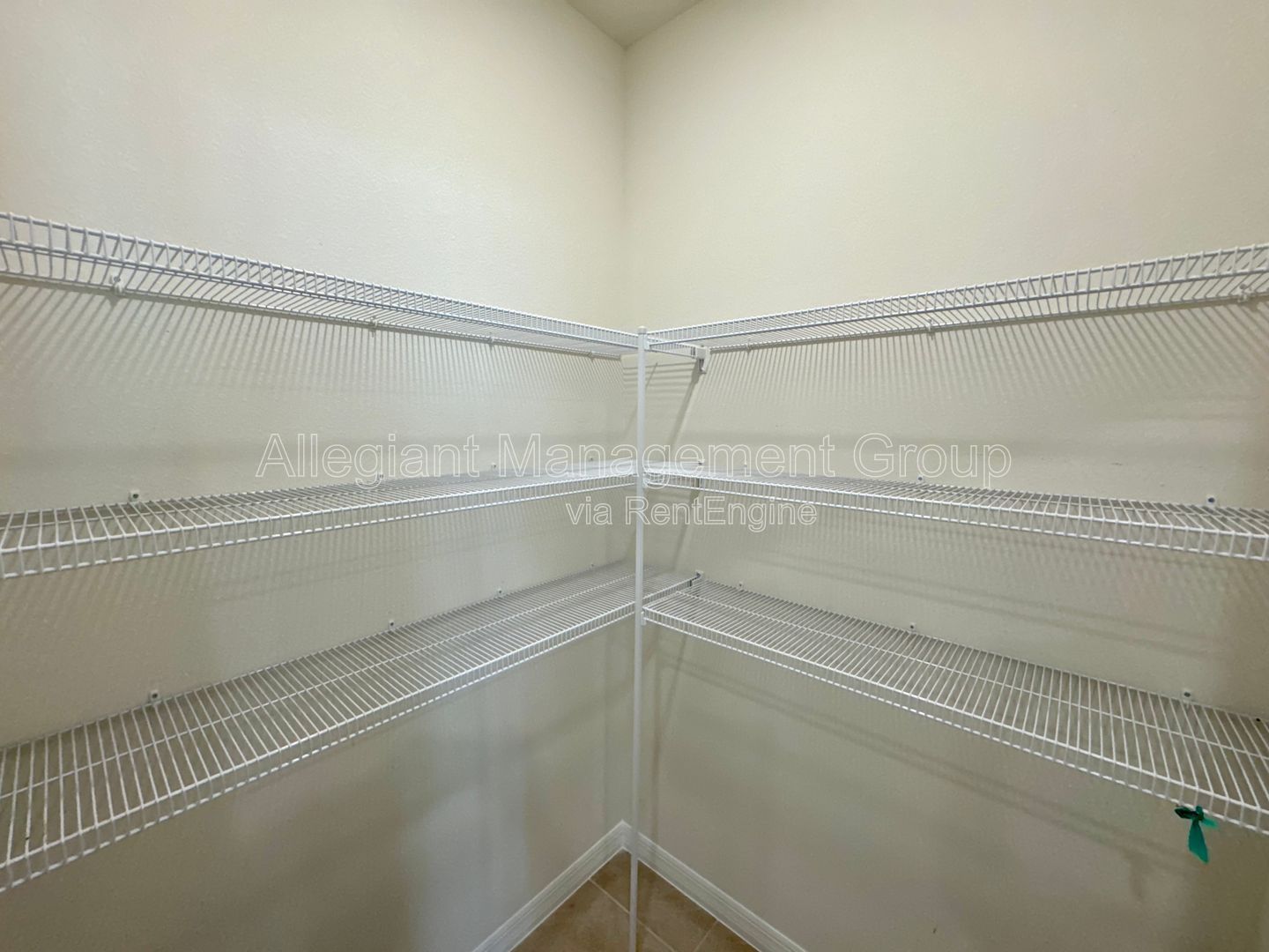 Four Bedroom Home For Rent in Saint Cloud! property image