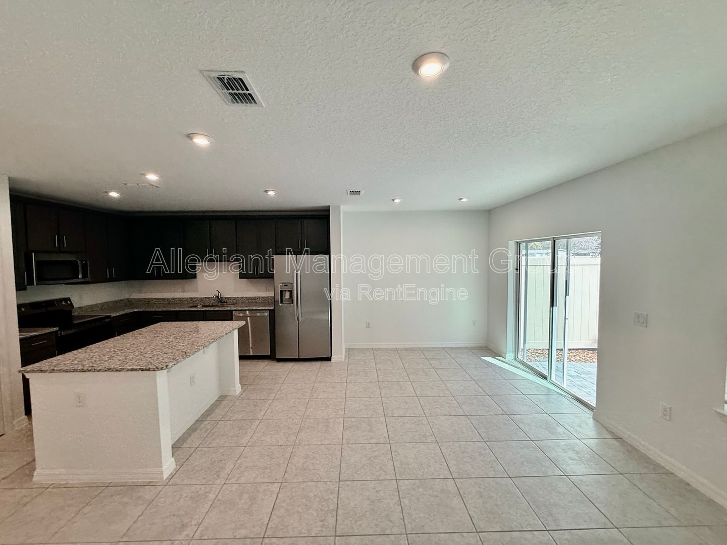 New Construction 3 Bedroom Townhome For Rent in Davenport/Four Corners Area! property image