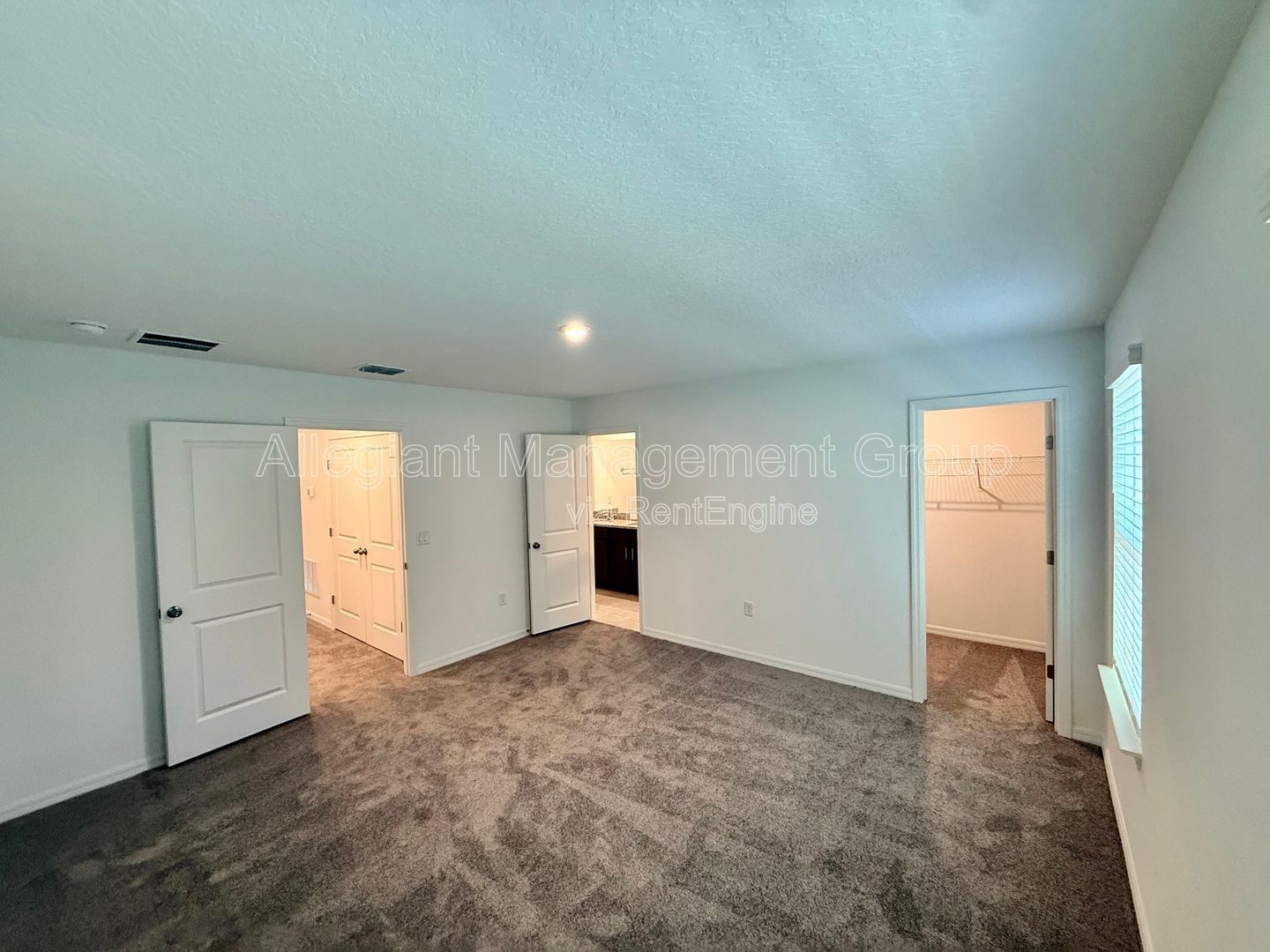 New Construction 3 Bedroom Townhome For Rent in Davenport/Four Corners Area! property image