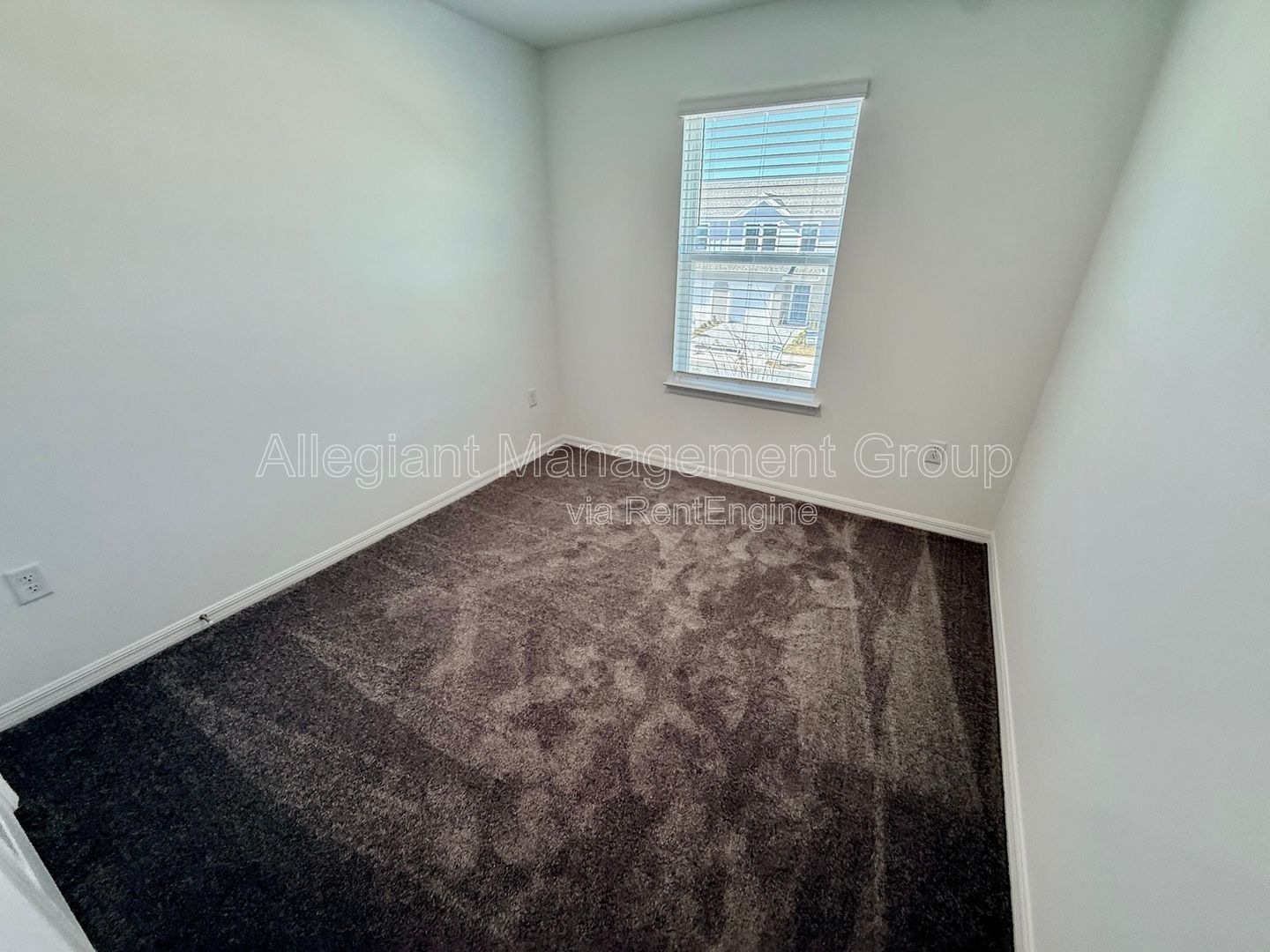 New Construction 3 Bedroom Townhome For Rent in Davenport/Four Corners Area! property image