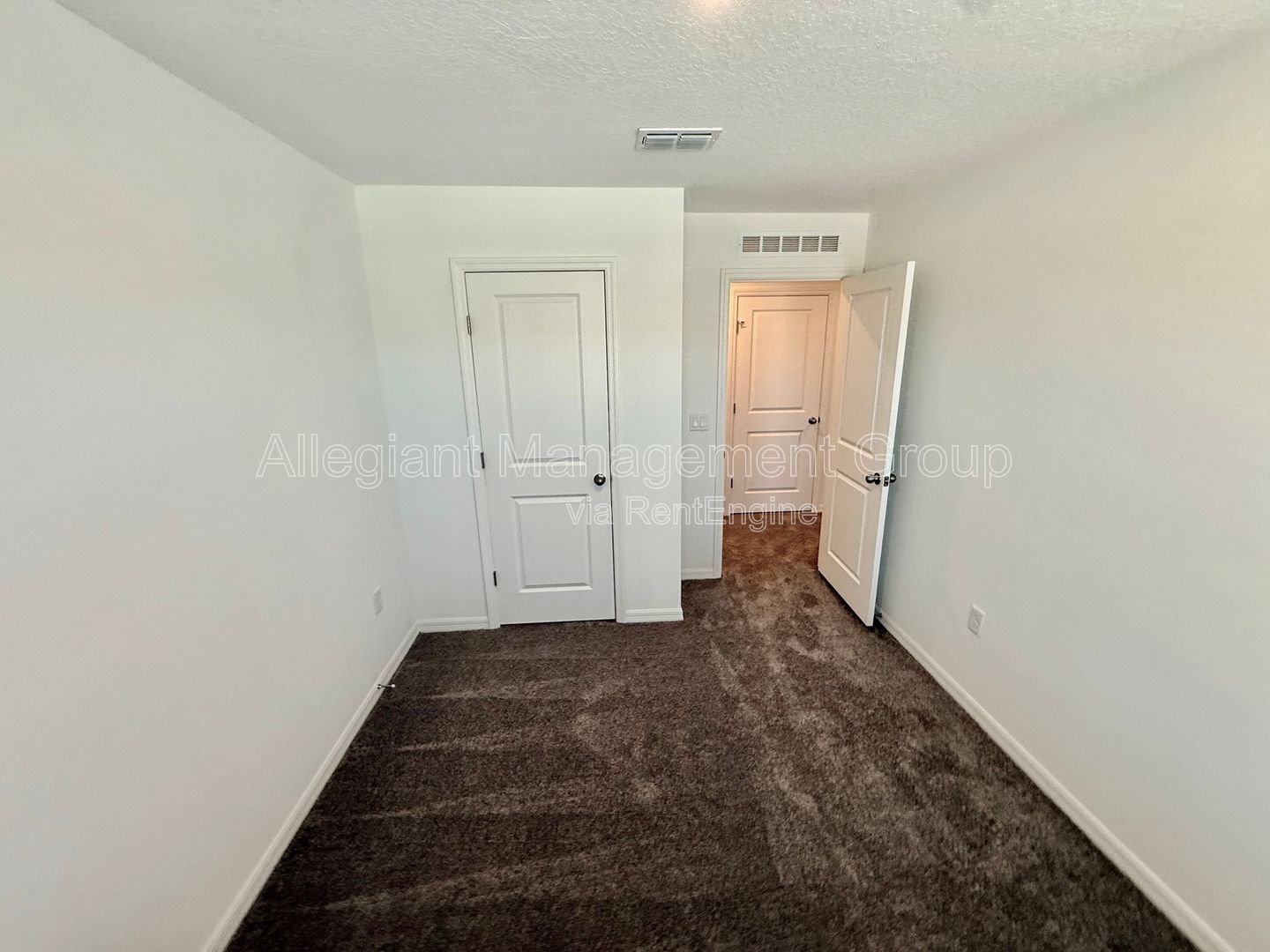 New Construction 3 Bedroom Townhome For Rent in Davenport/Four Corners Area! property image