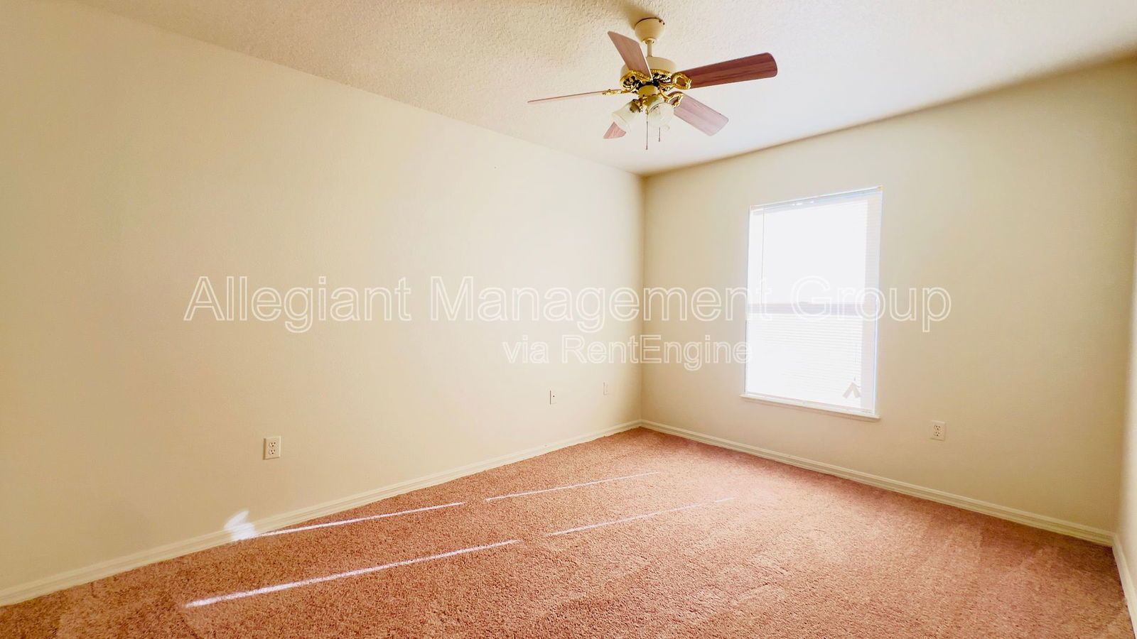 4/2 Home in Turnberry Reserve Community ~ Close to Schools property image