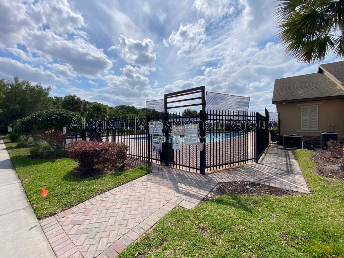 **AVAILABLE NOW** 3 bed/2 bath Home for Rent in Eagle Lake property image