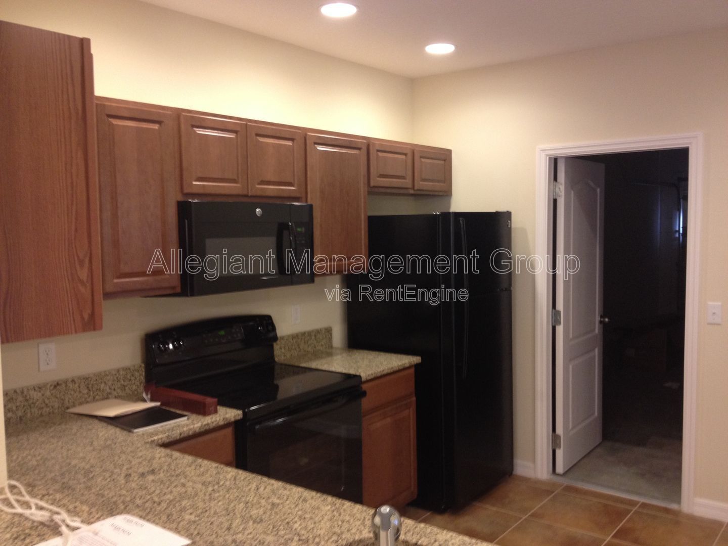 3 Bedroom 2.5 Bath Two Story Townhome For Rent In Ocoee! property image