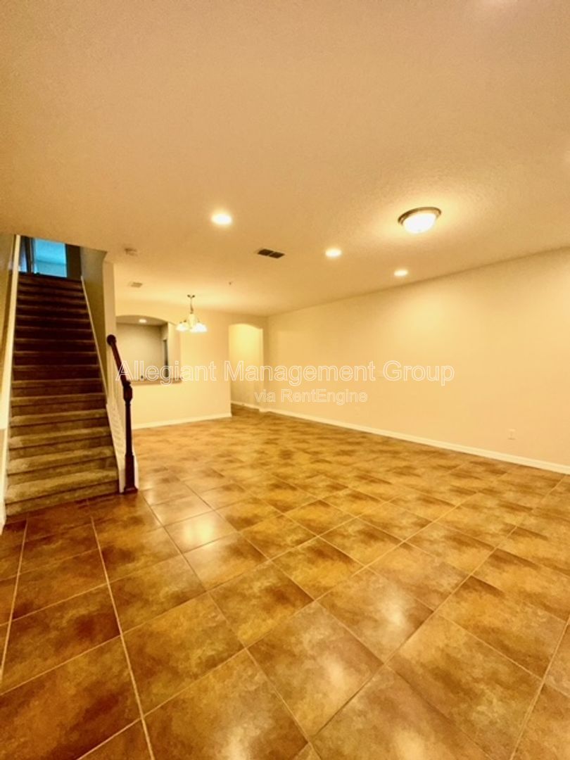 3 Bedroom 2.5 Bath Two Story Townhome For Rent In Ocoee! property image