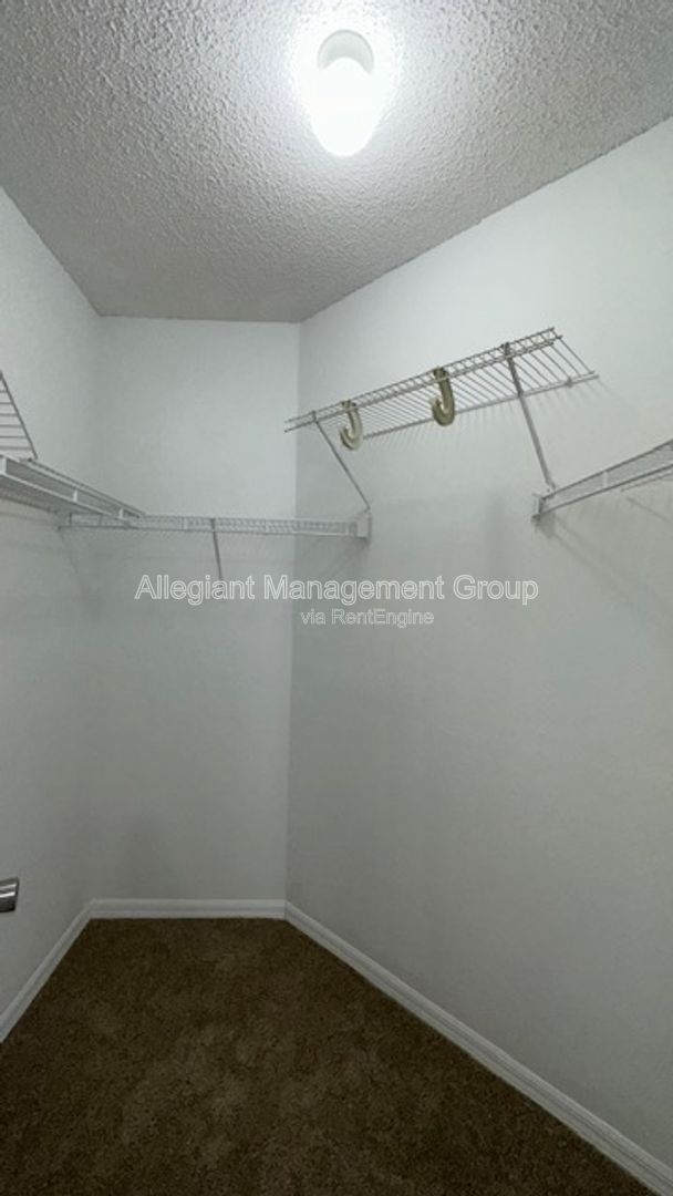 3-Bedroom 4-Bathroom Home For Rent In Poinciana property image