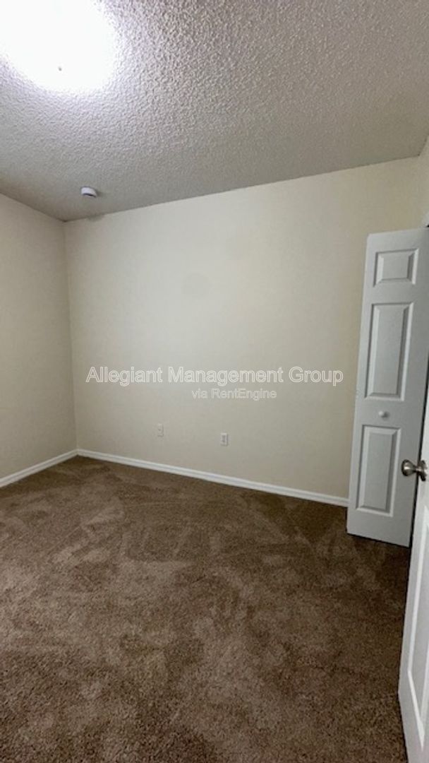 3-Bedroom 4-Bathroom Home For Rent In Poinciana property image