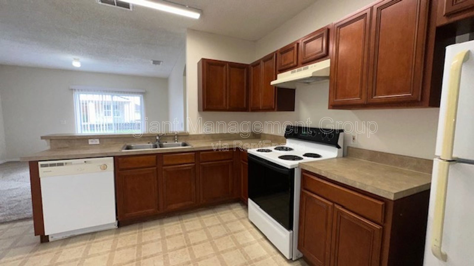 3-Bedroom 4-Bathroom Home For Rent In Poinciana property image