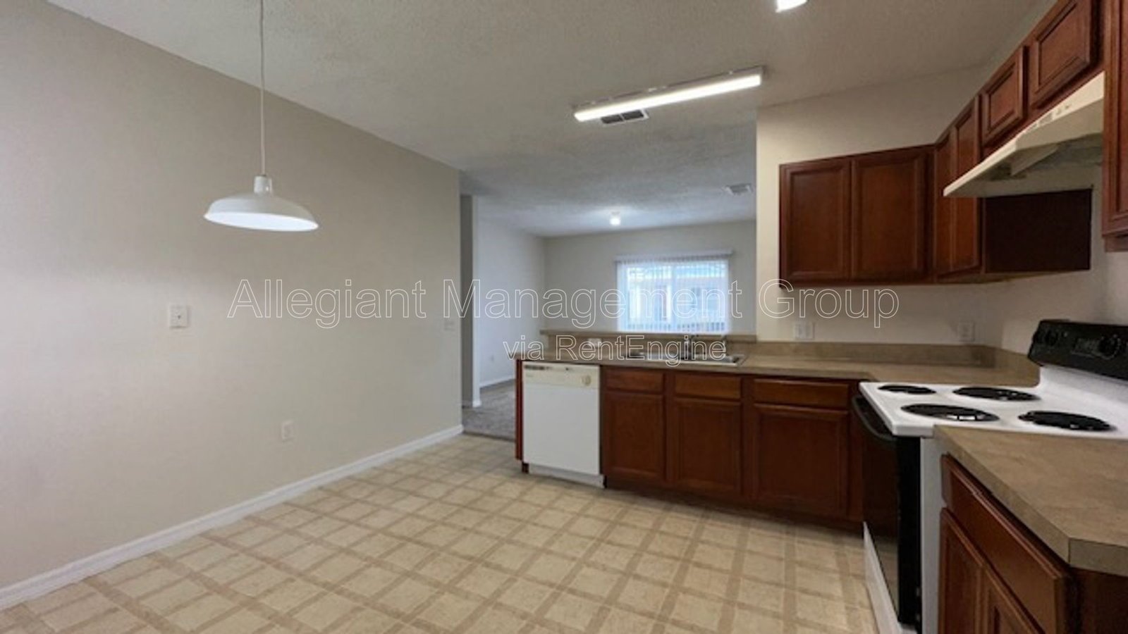 3-Bedroom 4-Bathroom Home For Rent In Poinciana property image
