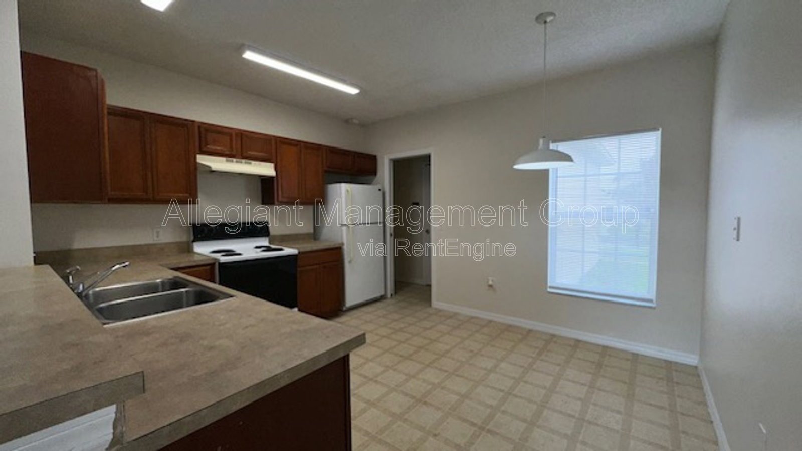 3-Bedroom 4-Bathroom Home For Rent In Poinciana property image