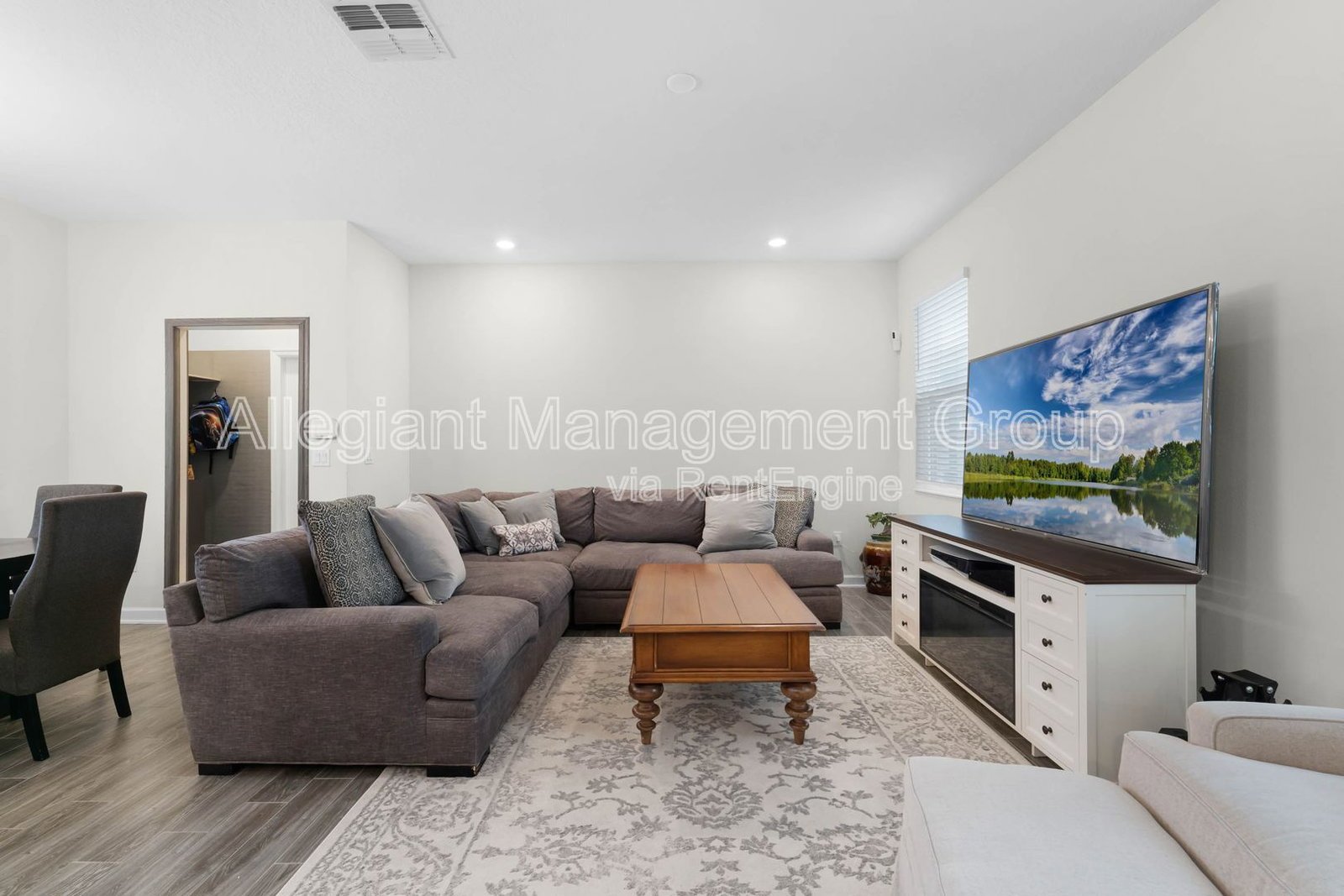 **COMING SOON** 4 Bedroom 3.5 Bathroom Solar Home For Rent at Storey Park in Orlando! property image