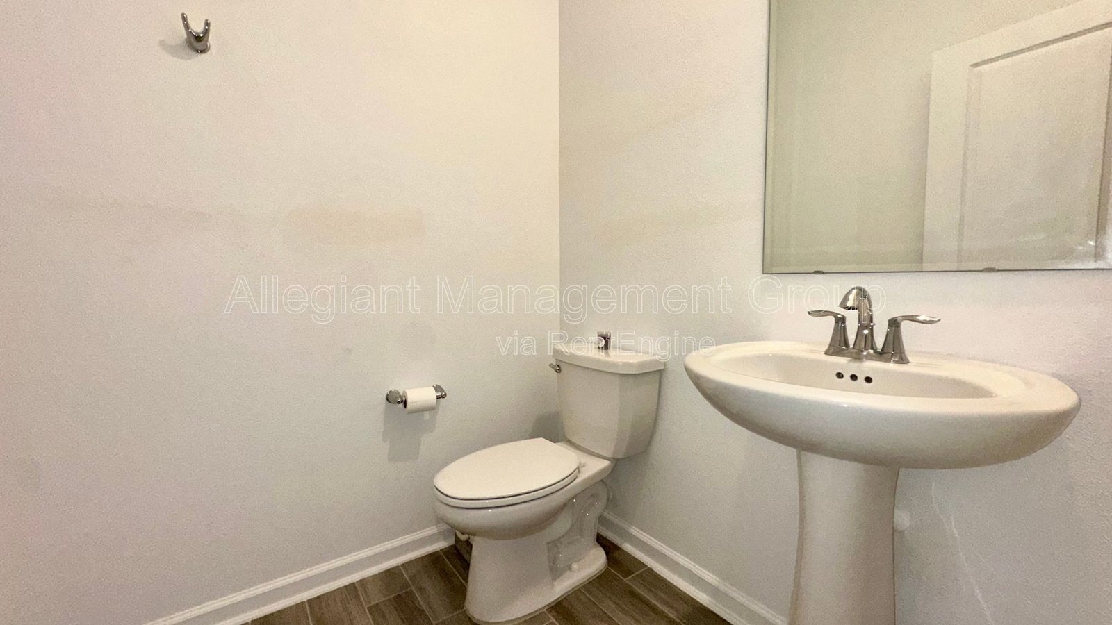 Spacious 4BR/3.5BA in Pine Glen - Lawn Included + Solar Savings property image