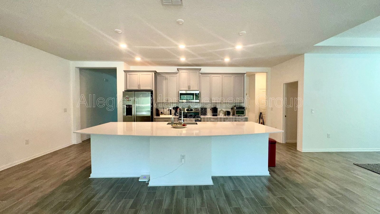 Spacious 4BR/3.5BA in Pine Glen - Lawn Included + Solar Savings property image