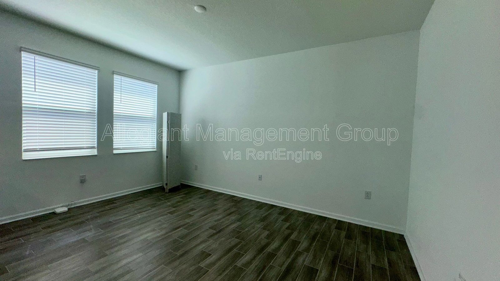 Spacious 4BR/3.5BA in Pine Glen - Lawn Included + Solar Savings property image