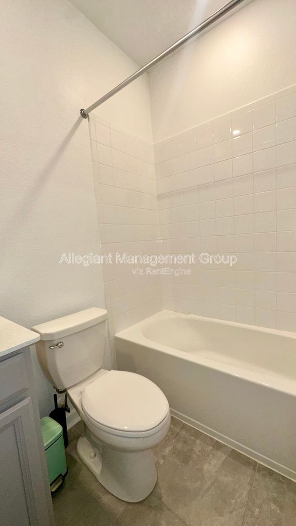 Spacious 4BR/3.5BA in Pine Glen - Lawn Included + Solar Savings property image