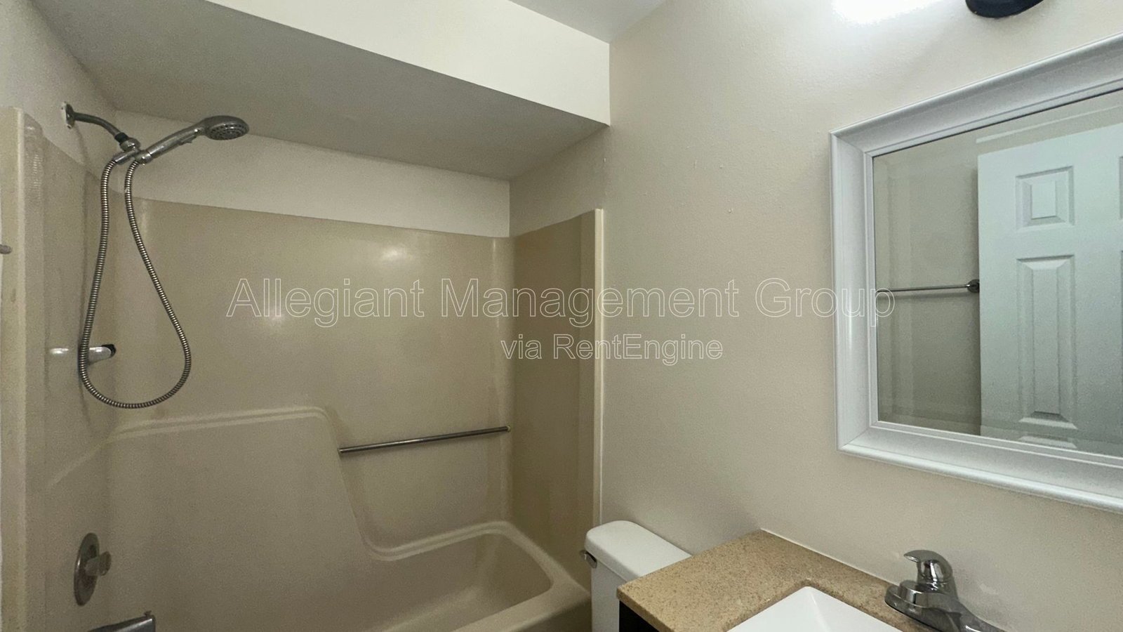 Studio Apartment Available For Rent in Poinciana! *Utility Allotment Included** property image