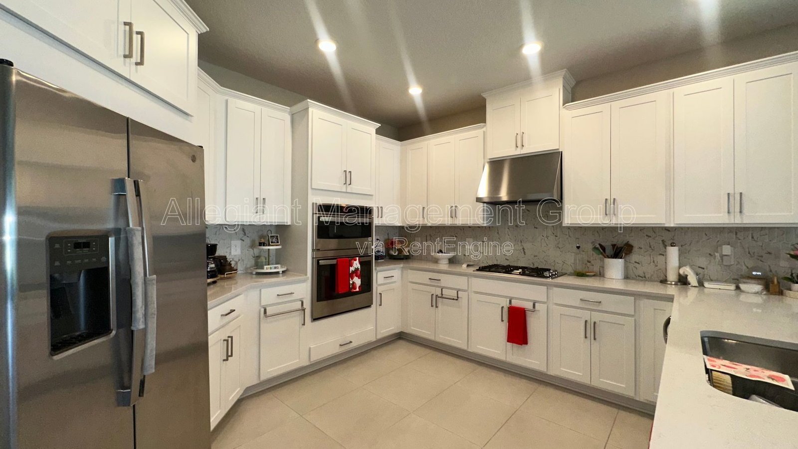 NEWER Construction Home in The Waters at Center Lake Ranch – St. Cloud, FL property image