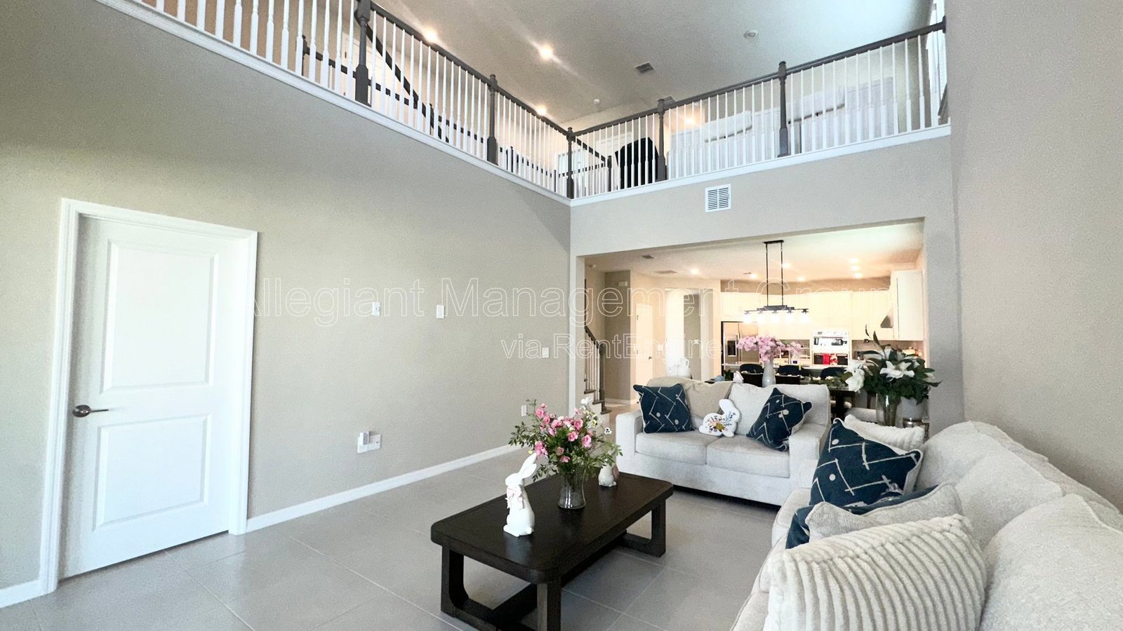 NEWER Construction Home in The Waters at Center Lake Ranch – St. Cloud, FL property image