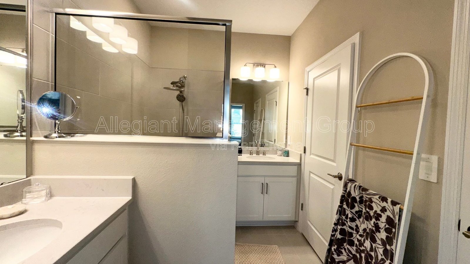 NEWER Construction Home in The Waters at Center Lake Ranch – St. Cloud, FL property image
