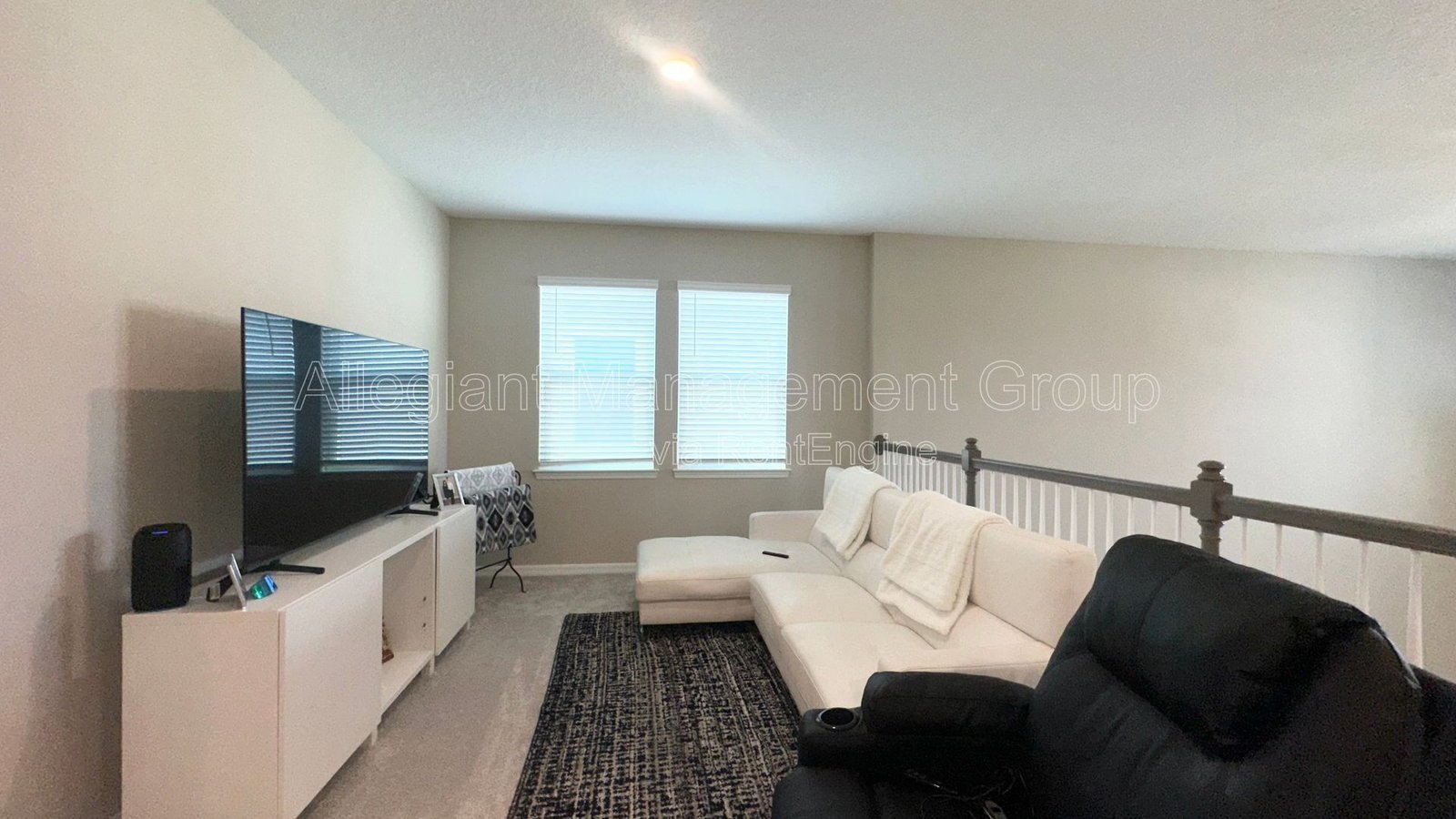 NEWER Construction Home in The Waters at Center Lake Ranch – St. Cloud, FL property image