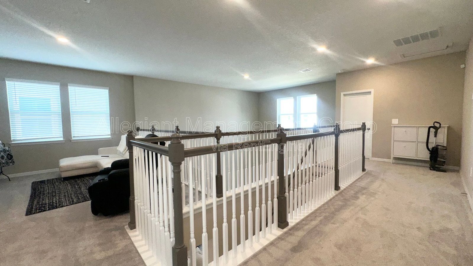 NEWER Construction Home in The Waters at Center Lake Ranch – St. Cloud, FL property image