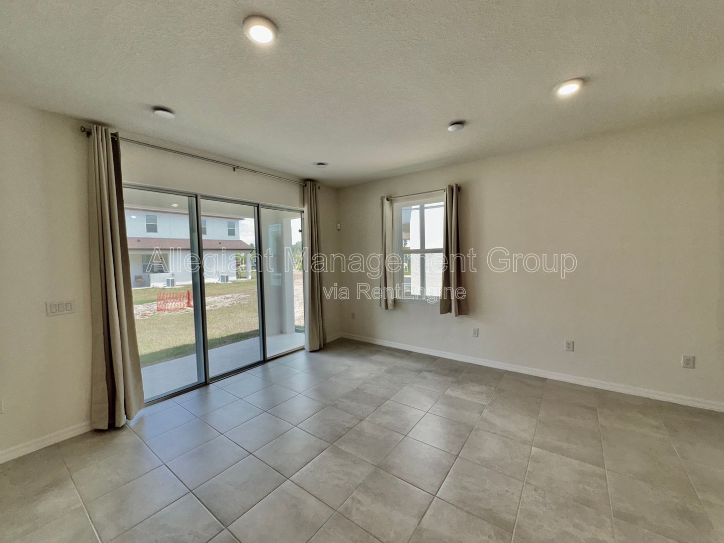3 Bedroom Two-Story Townhome For Rent in Kissimmee **END UNIT** property image