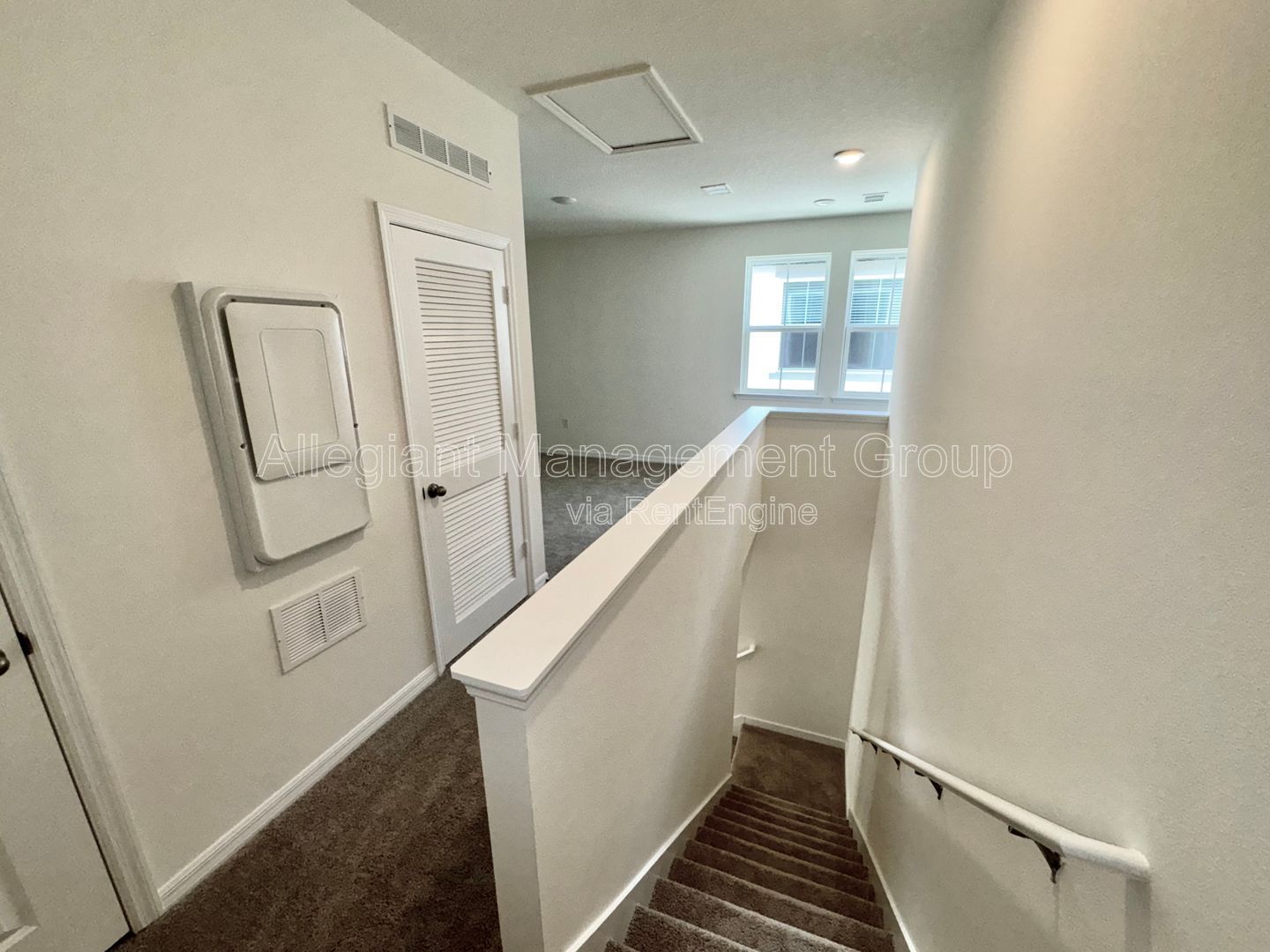 3 Bedroom Two-Story Townhome For Rent in Kissimmee **END UNIT** property image