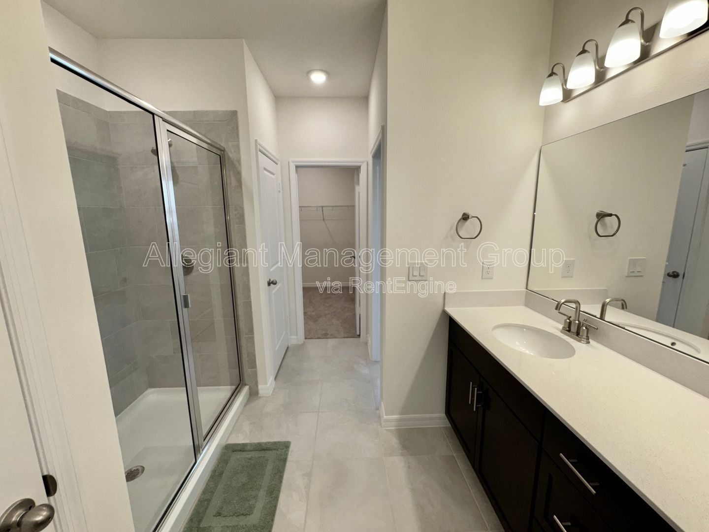 3 Bedroom Two-Story Townhome For Rent in Kissimmee **END UNIT** property image