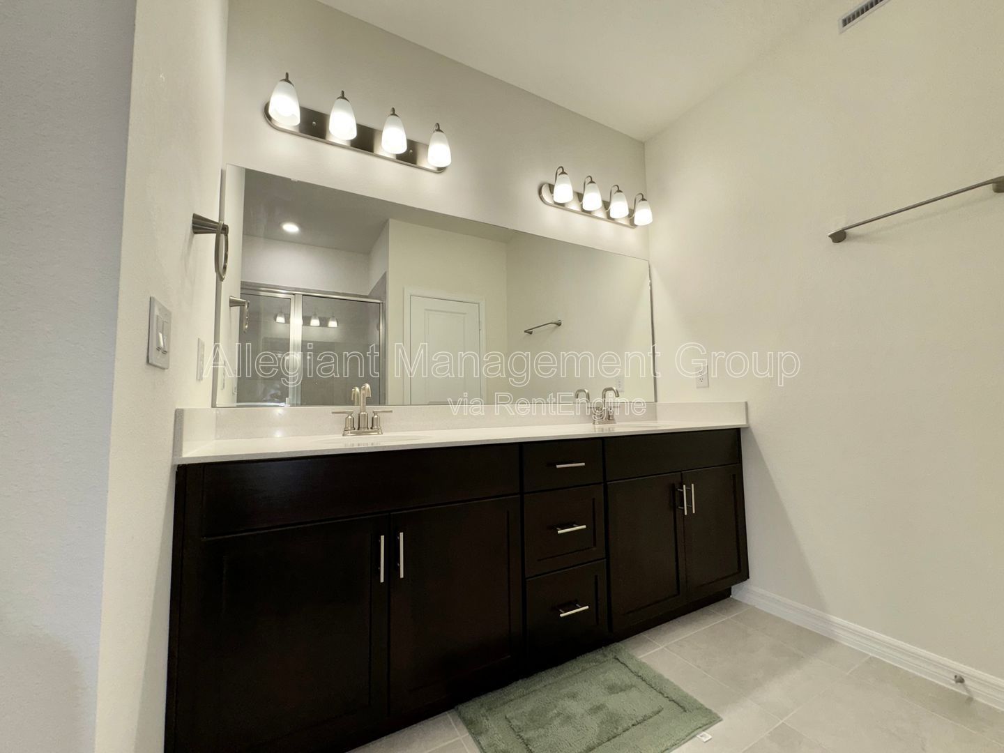 3 Bedroom Two-Story Townhome For Rent in Kissimmee **END UNIT** property image