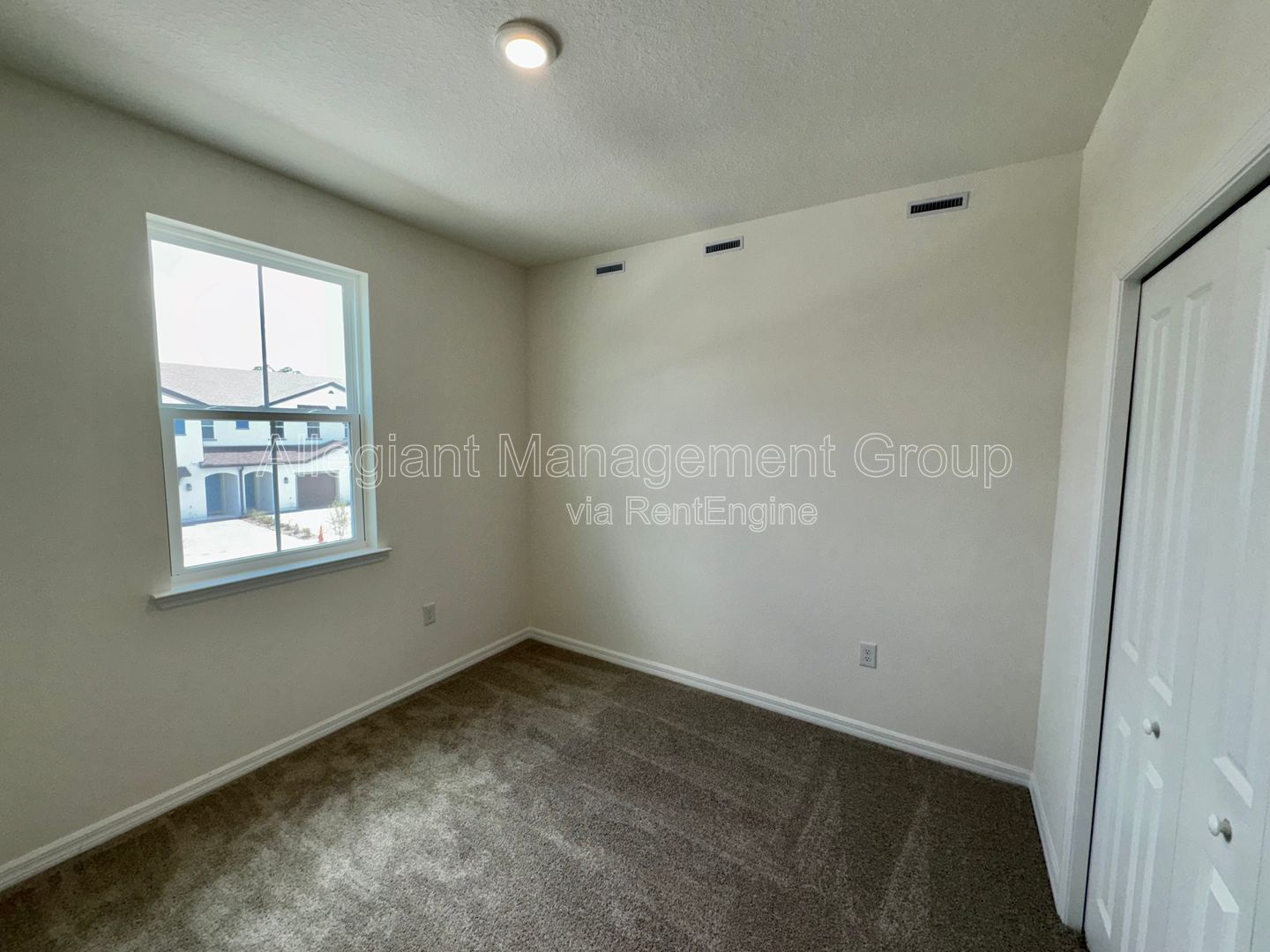 3 Bedroom Two-Story Townhome For Rent in Kissimmee **END UNIT** property image