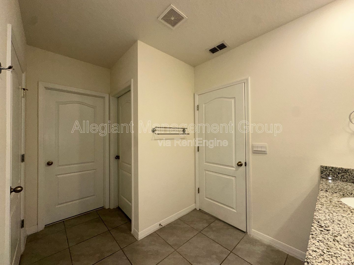 Spacious 4BR/2BA Home in Kissimmee! property image