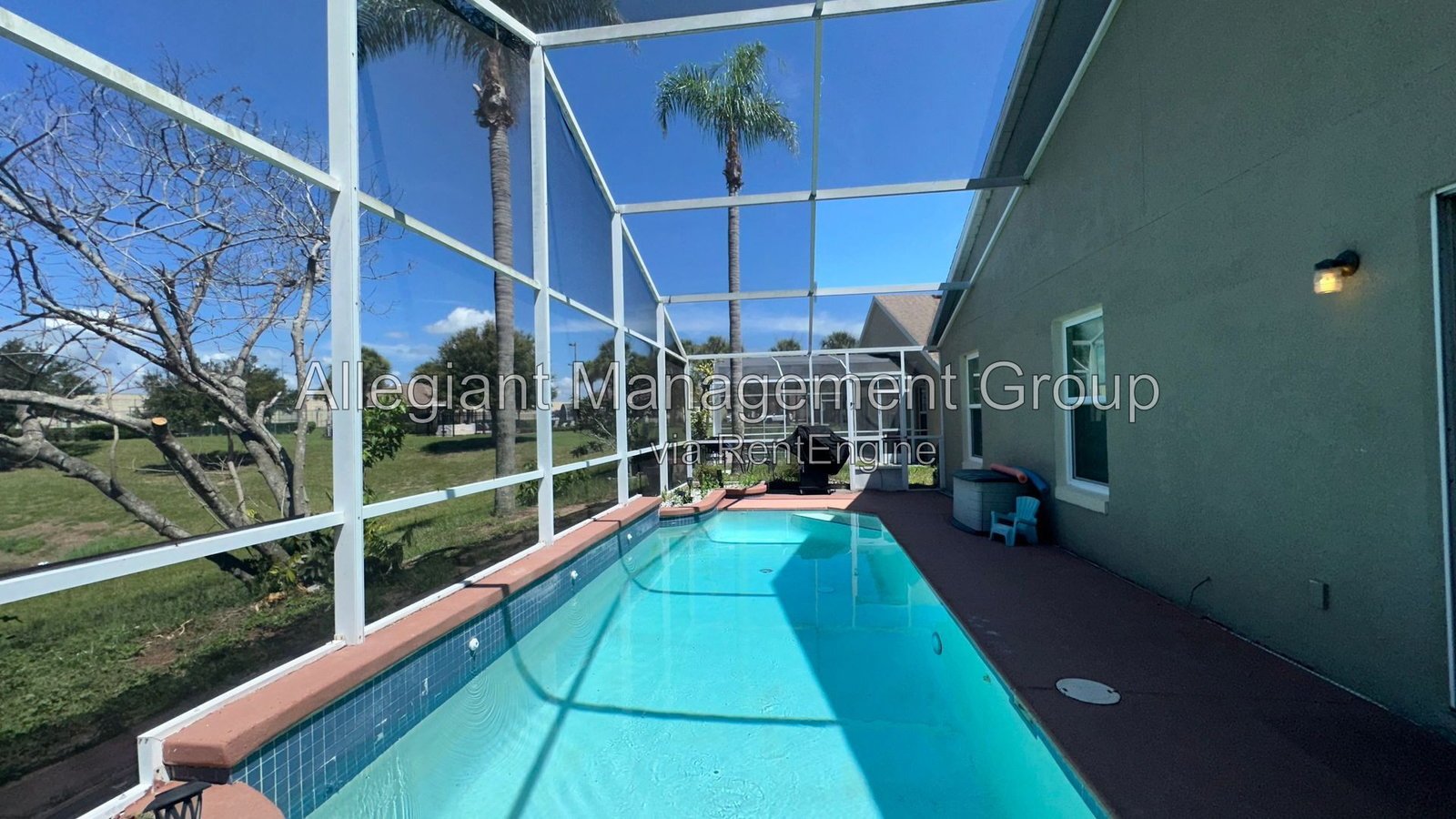 AVAILABLE NOW! 4/2 Home with a screened-in pool For Rent in Davenport! property image