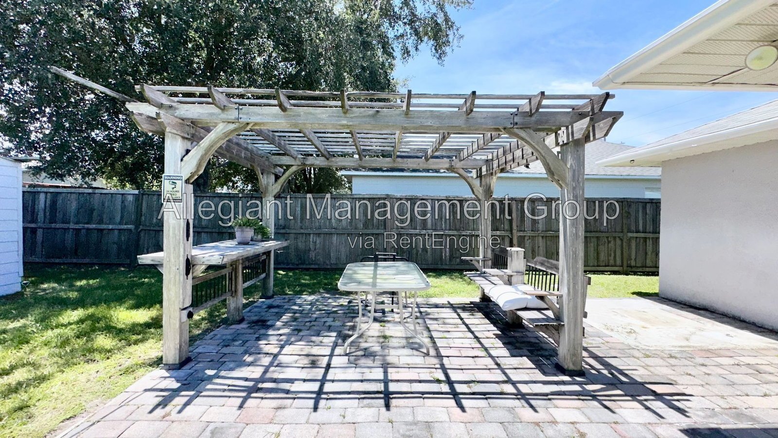 AVAILABLE NOW! 2-Bedroom 2-Bath Home with Fenced Yard in Kissimmee! property image