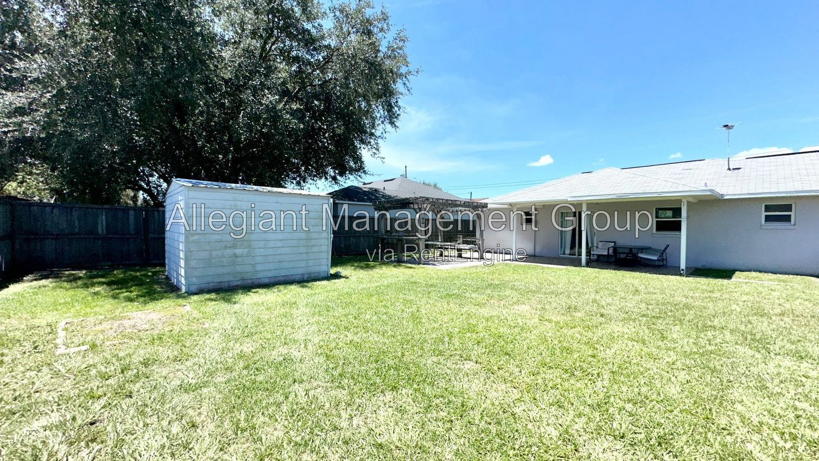 AVAILABLE NOW! 2-Bedroom 2-Bath Home with Fenced Yard in Kissimmee! property image