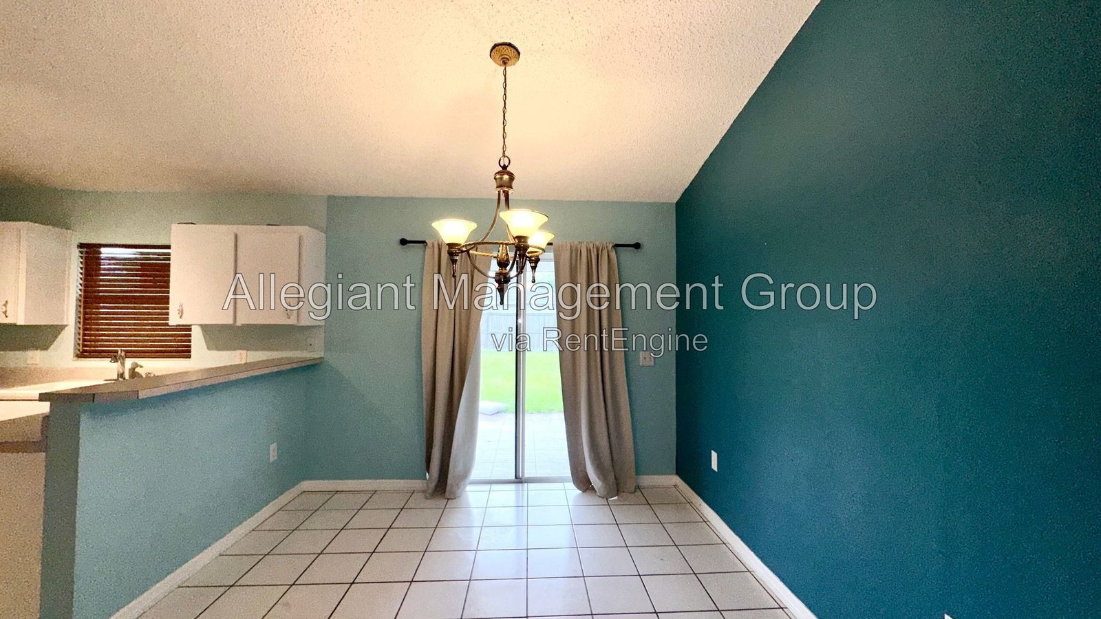AVAILABLE NOW! 2-Bedroom 2-Bath Home with Fenced Yard in Kissimmee! property image