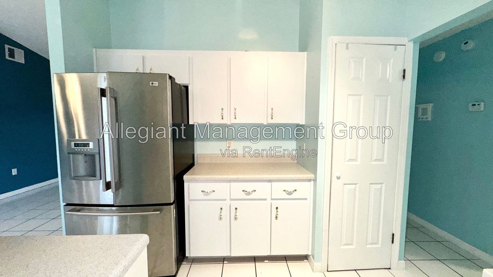 AVAILABLE NOW! 2-Bedroom 2-Bath Home with Fenced Yard in Kissimmee! property image