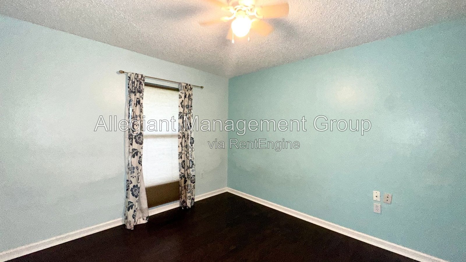 AVAILABLE NOW! 2-Bedroom 2-Bath Home with Fenced Yard in Kissimmee! property image