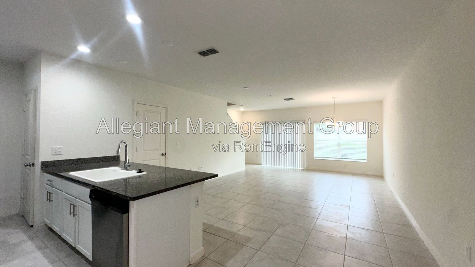 Three Bedroom Townhome for Rent in Sanford! property image
