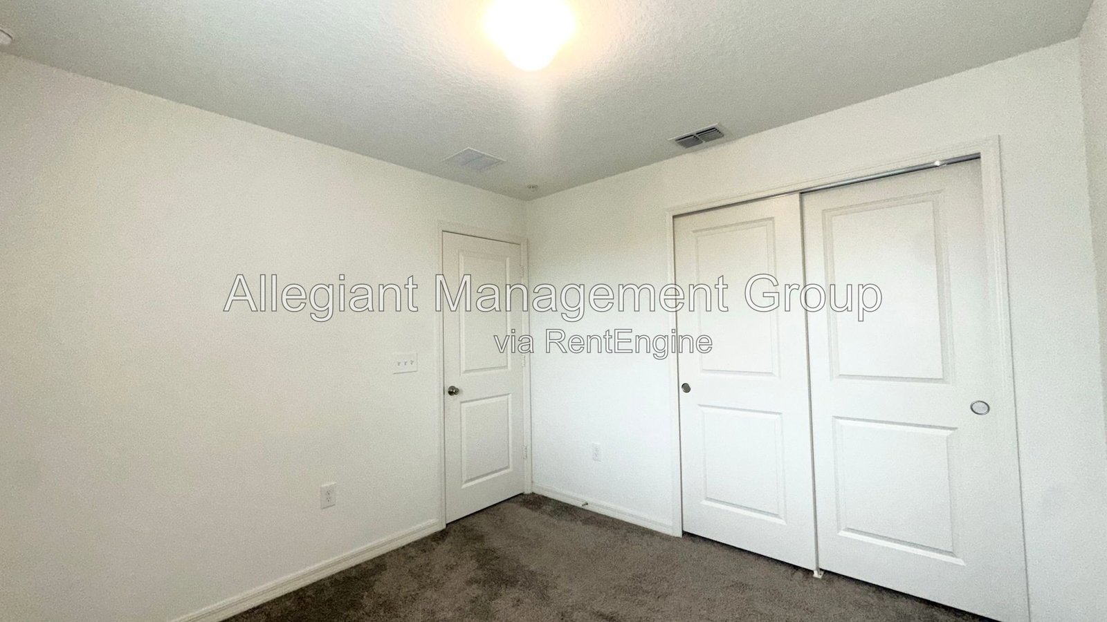 Three Bedroom Townhome for Rent in Sanford! property image