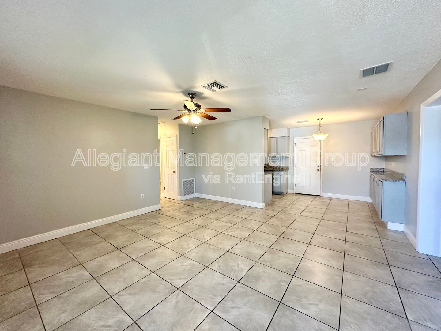 ***COMING SOON*** 3bed/2bath Duplex in Leesburg! property image
