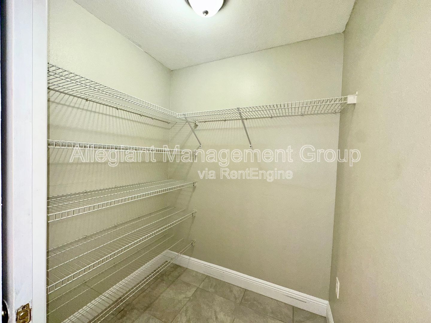 ***COMING SOON*** 3bed/2bath Duplex in Leesburg! property image