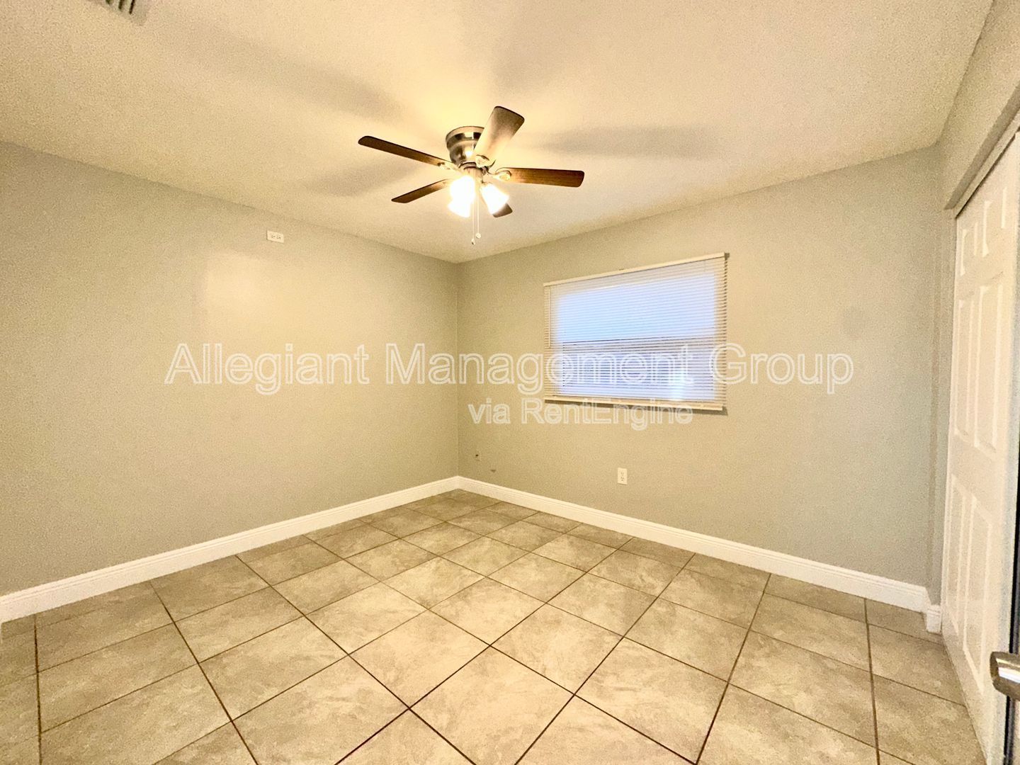 ***COMING SOON*** 3bed/2bath Duplex in Leesburg! property image