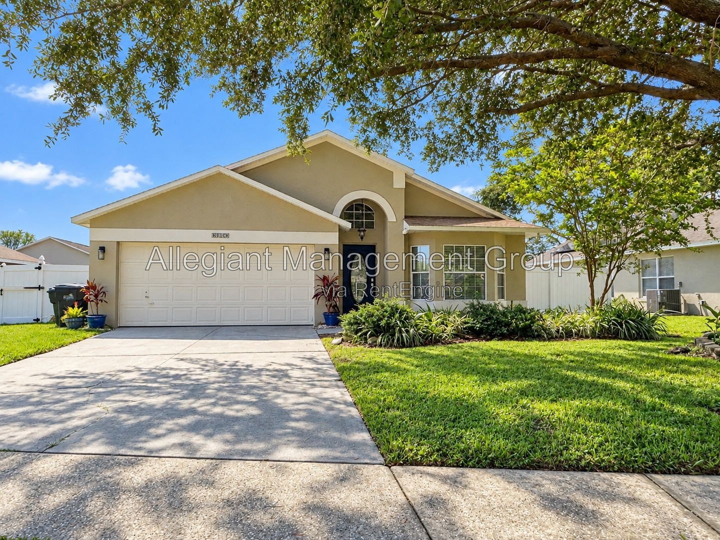 Available Now – 3BR/2BA Home with 2-Car Garage in Orlando property image