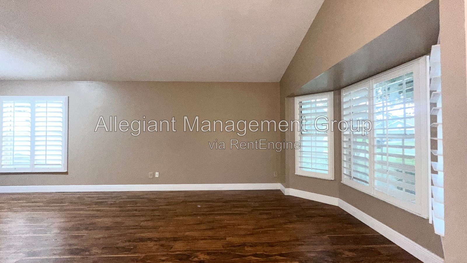 Available Now – 3BR/2BA Home with 2-Car Garage in Orlando property image