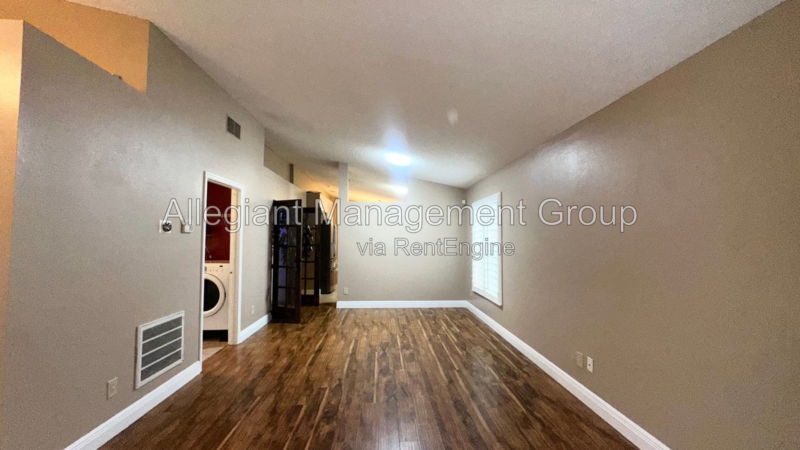 Available Now – 3BR/2BA Home with 2-Car Garage in Orlando property image