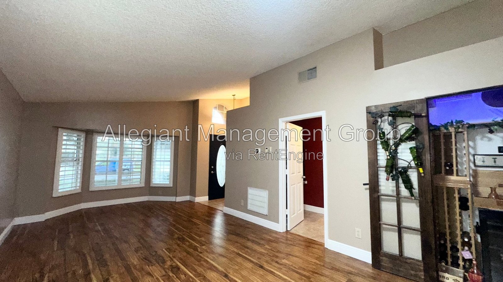 Available Now – 3BR/2BA Home with 2-Car Garage in Orlando property image