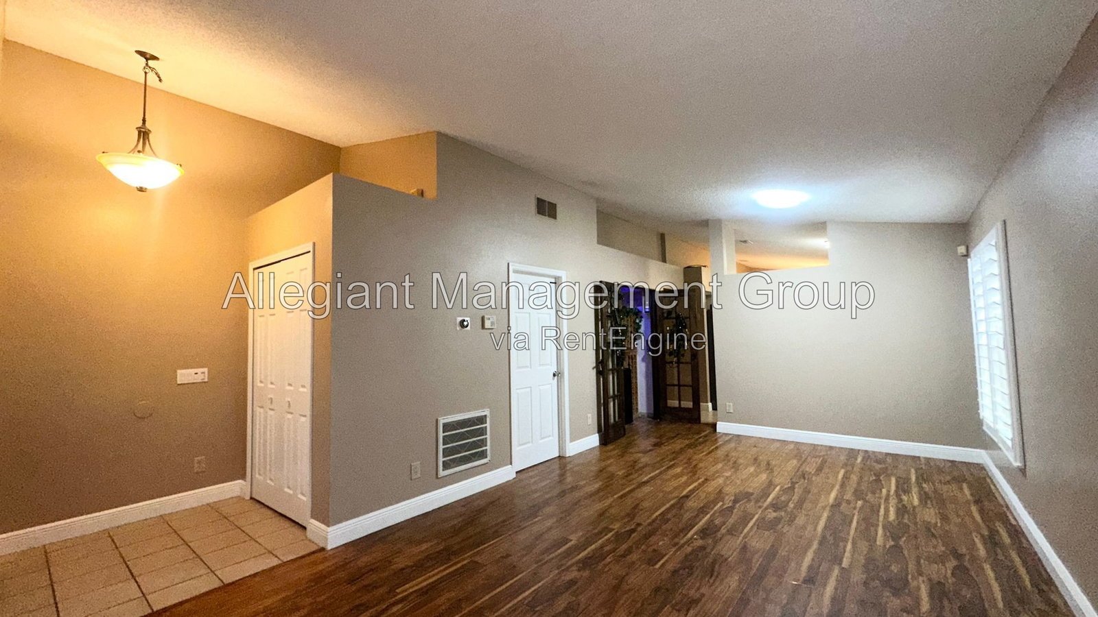 Available Now – 3BR/2BA Home with 2-Car Garage in Orlando property image